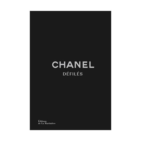 Livre: Chanel défilés .